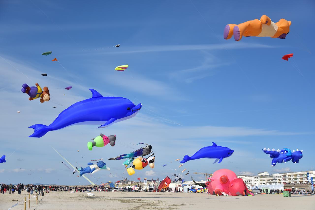 Studio "Les Pieds Dans L'Eau" - 50M Front De Mer Berck Bagian luar foto